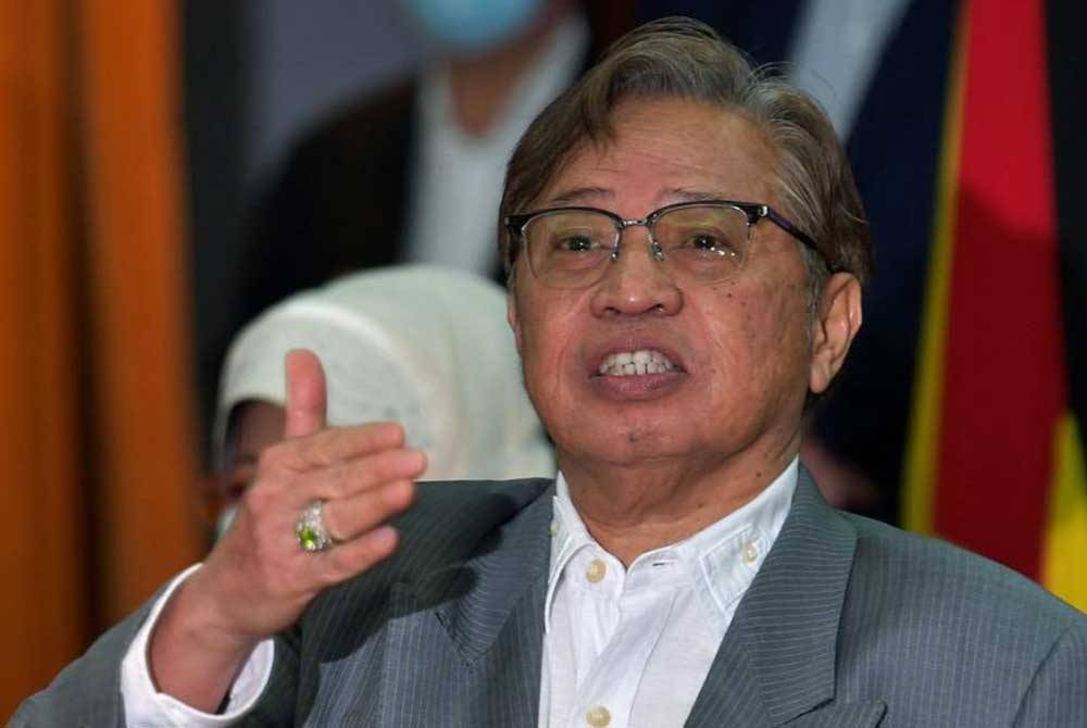 Premier Sarawak, Tan Sri Abang Johari Tun Openg. Foto Bernama