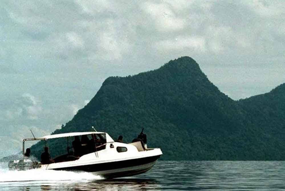 Kementerian Pertahanan akan membuat penambahan sistem radar di pantai timur Sabah bagi memperkukuh kawalan keselamatan sempadan laut negara. - Gambar hiasan Bernama