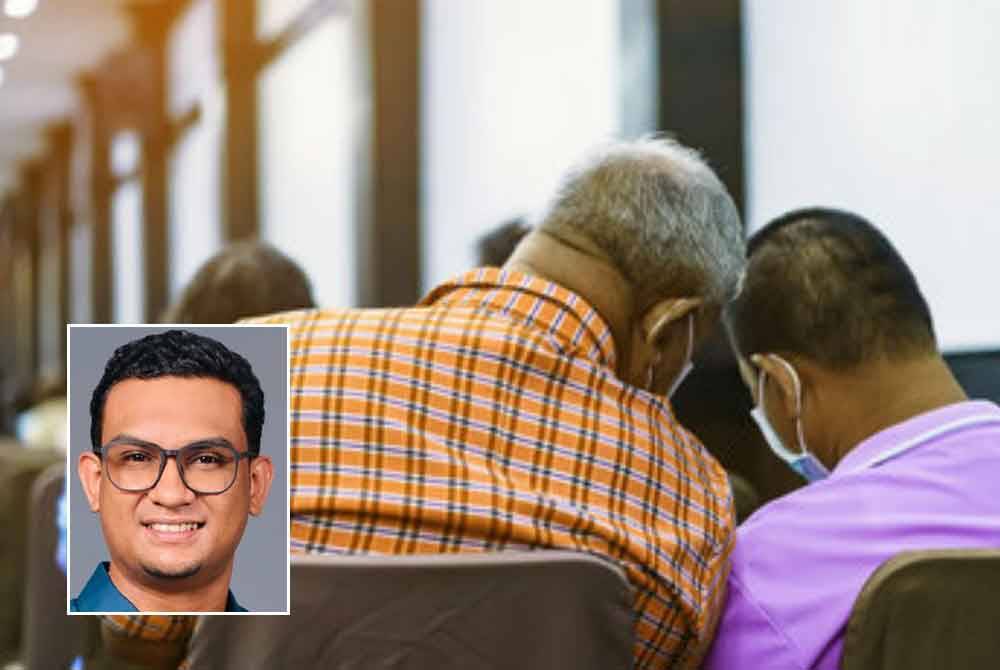 Pemansuhan sistem pencen dan peralihan pekerjaan kontrak sektor awam akan menyebabkan rakyat yang hidup di ibu kota dan bandar besar pada masa akan datang semakin terhimpit. Gambar kecil: Mahathir Mohd Rais