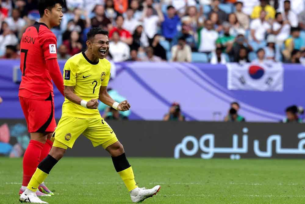 Faisal Halim meraikan jaringan gol pada perlawanan Korea Selatan menentang Malaysia bagi peringkat Kumpulan E sempena Piala Asia 2023 di Stadium Al Janoub malam tadi - Foto: Bernama