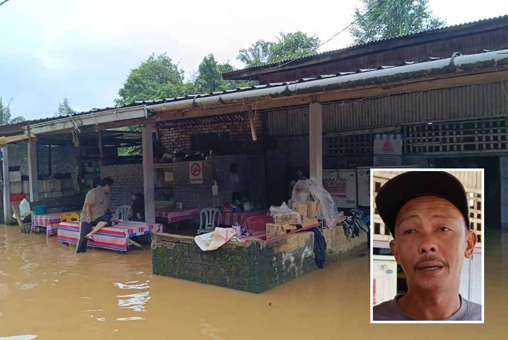 Keadaan kedai Kamaruzaman (gambar kecil) di Kampung Nibong, di Hulu Terengganu yang masih beroperasi walau dinaiki air. Gambar kecil: Kamaruzaman