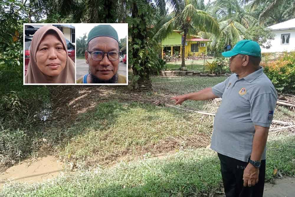 Abdul Aziz menunjuk parit yang cetek sekali gus mengakibatkan banjir di Kampung Baru Sungai Mas, Kota Tinggi pada Jumaat. Gambar kecil: Norizan, Mohd Azam