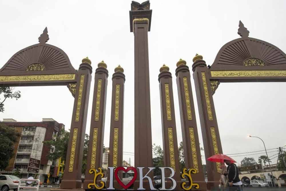 Pintu Gerbang Kota Sultan Ismail Petra. Foto Bernama