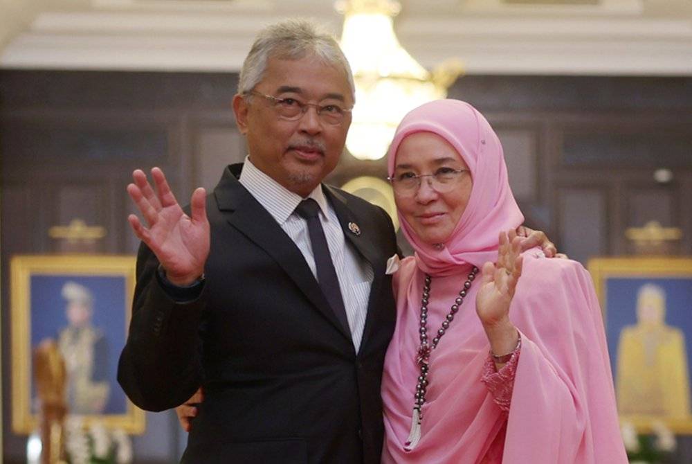 Al-Sultan Abdullah dan Raja Permaisuri Agong, Tunku Azizah Aminah Maimunah Iskandariah bersemayam di singgahsana negara sejak 31 Januari 2019 mahu rakyat Malaysia terus bersatu padu dan bekerjasama memajukan Malaysia. Foto Bernama