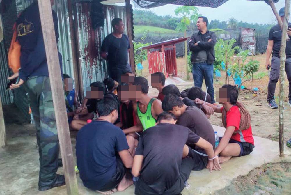 Seramai 13 lagi tahanan warga Rohingya yang melarikan diri berjaya diberkas semula selepas kehadiran mereka dikesan penduduk di sebuah ladang jambu dekat Kampung Senta, Bidor pada Sabtu.