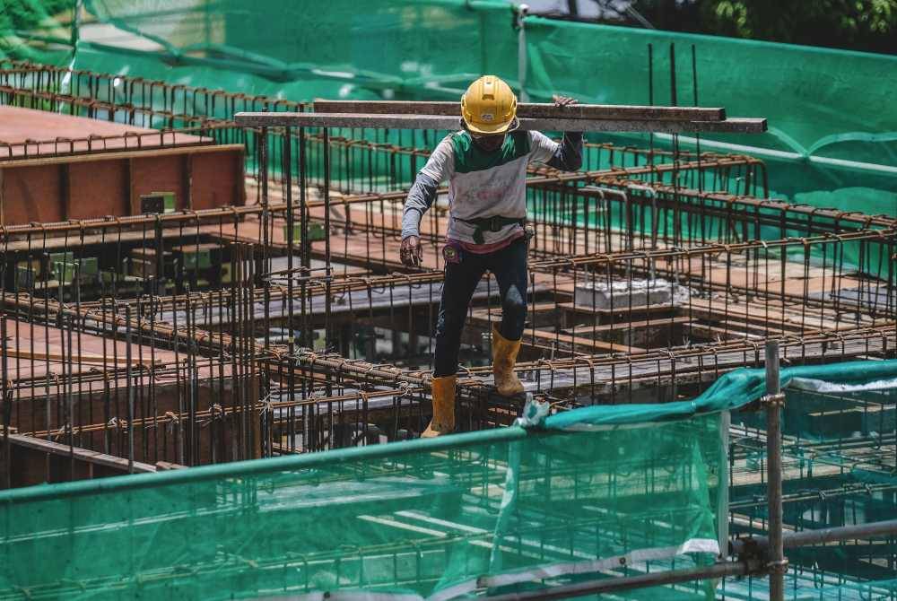 Pekerja berumur mendakwa terdapat perubahan negatif dalam sikap terhadap mereka sejak beberapa tahun kebelakangan ini. Gambar hiasan 123rf