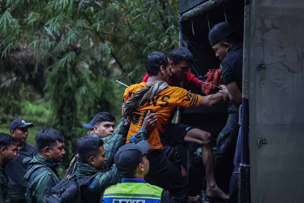 Antara pendatang asing tanpa izin yang meloloskan diri dari Depot Imigresen Sementara Bidor telah ditahan. Foto fail Bernama.