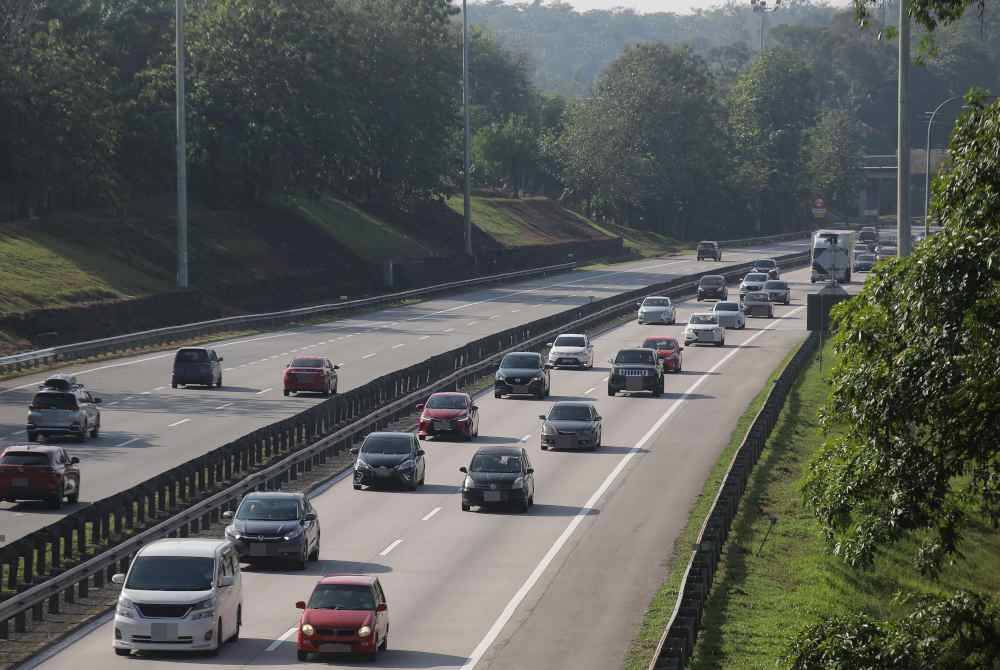 Aliran trafik di beberapa lebuh raya utama dilaporkan lancar dan tiada sebarang kesesakan berlaku semasa musim perayaan Tahun Baharu Cina setakat 9 pagi ini.(Gambar hiasan) Foto Bernama