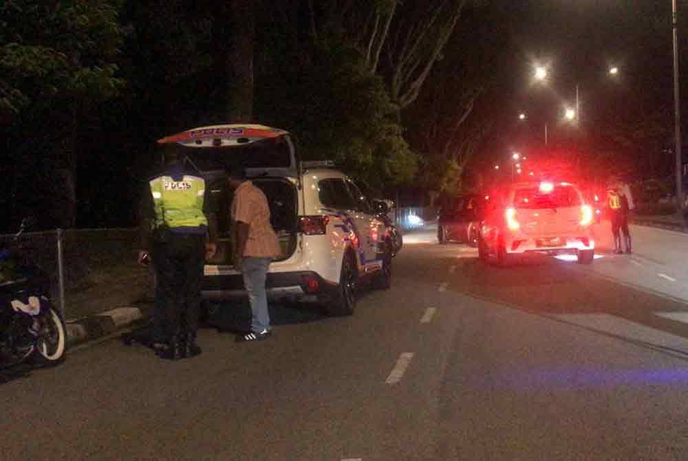 BSPT IPD Ampang Jaya menjalankan Op Mabuk di Pandan Indah, Ampang pada Sabtu.