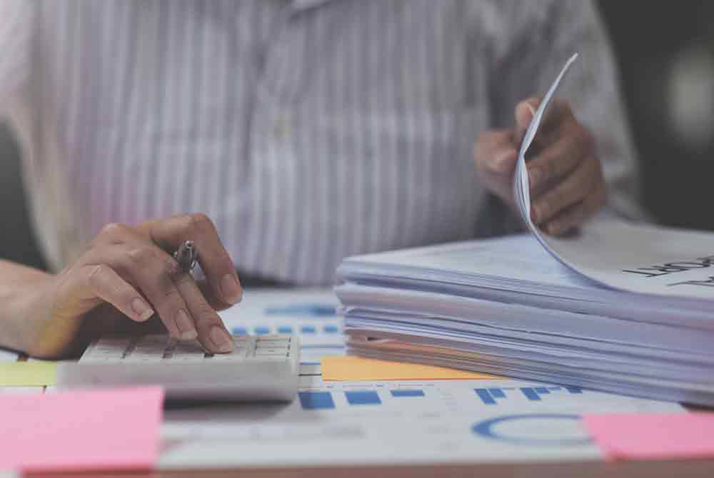 Malaysia antara negara di dunia yang masih mengekalkan audit kepada syarikat-syarikat kecil. Foto 123RF