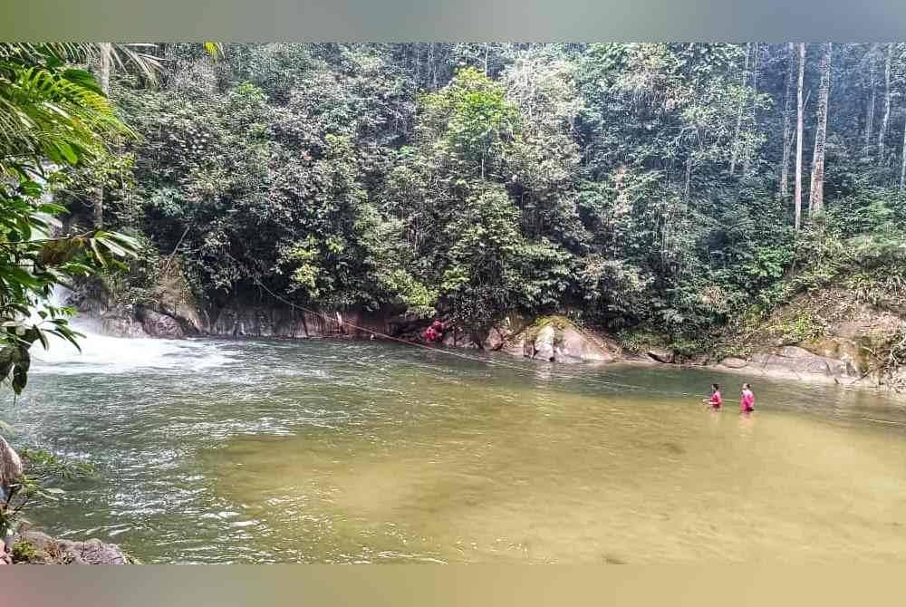 Mangsa, Muhammad Hafiz dikhuatiri lemas di Air Terjun Lata Hammer, Bentong pada Ahad. Foto ihsan PDRM