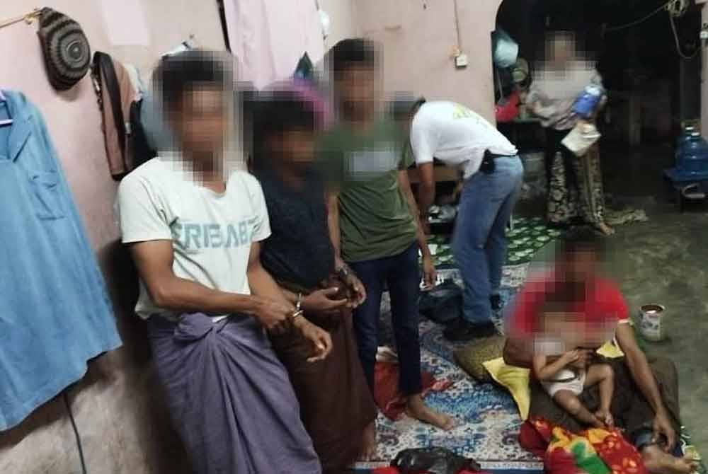 JIM Kelantan menahan seramai 34 PATI berusia satu hingga 47 tahun di sekitar bandar Kota Bharu pada Isnin.