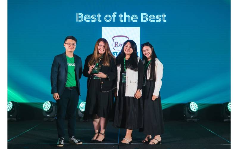 Restoran kegemaran tempatan Roast & Coffee membawa pulang anugerah berprestij, Best of the Best dalam GrabFood 5-Star Awards 2023, baru-baru ini.