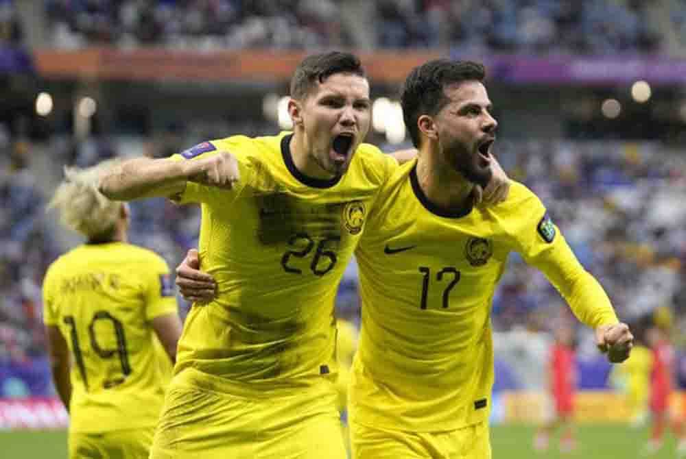 Morales (kiri) dan Josue menjadi watak penting ketika Malaysia mengikat Korea Selatan 3-3 dalam saingan Piala Asia Qatar di Doha bulan lalu. Foto Agensi