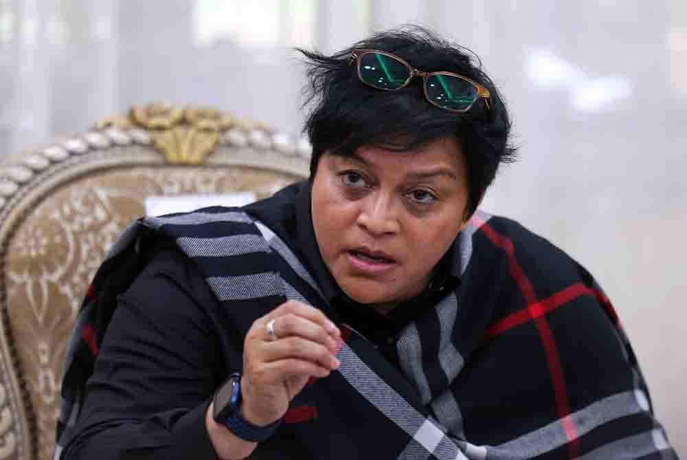 Azalina. Foto Bernama