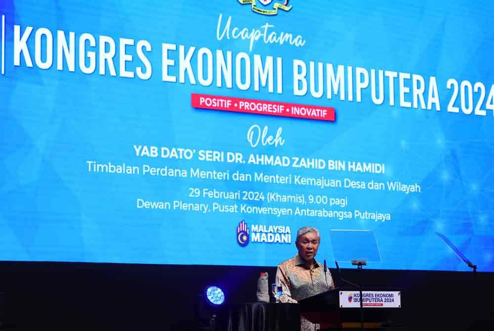 Ahmad Zahid menyampaikan ucaptama pada Kongres Ekonomi Bumiputera 2024 (KEB 2024) di Pusat Konvensyen Antarabangsa Putrajaya (PICC) pada Khamis.Foto Bernama