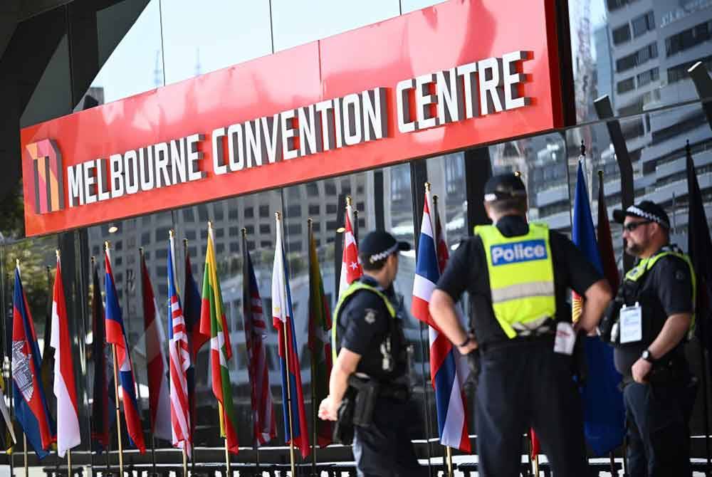 Polis meronda di Pusat Konvensyen dan Pameran Melbourne semasa Sidang Kemuncak Khas ASEAN-Australia 2024 di Melbourne - Foto: EPA