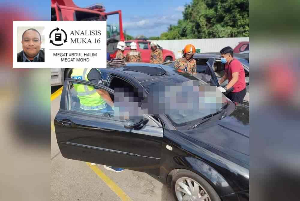 Lelaki, wanita ditemui mati dalam kereta di parkir stesen minyak di Jalan Segamat-Kuantan dekat Muadzam Shah, Rompin.