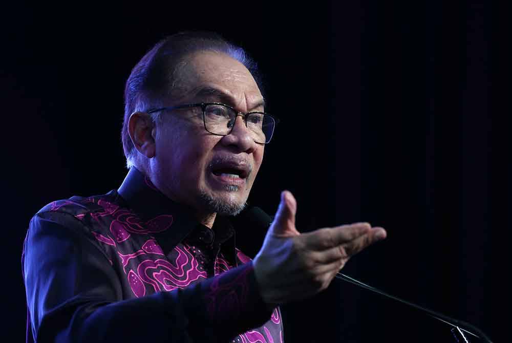 Anwar berucap pada Majlis Ramah Mesra Bersama Diaspora Malaysia di Australia pada Rabu. Foto Bernama