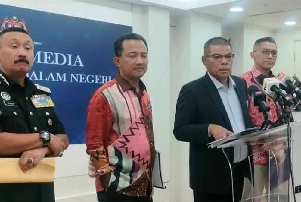 Saifuddin dalam sidang akhbar di kementeriannya pada Jumaat.