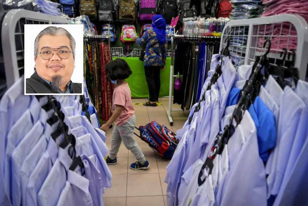 Ibu bapa perlu bijak mengenal pasti kedai yang menjual pakaian seragam dan beg sekolah murah berbanding di pasar raya mahupun secara online. Gambar kecil: Adi Hafiz