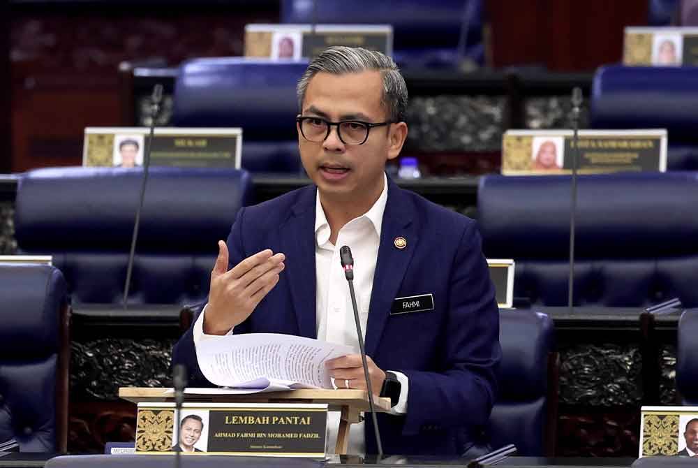 Fahmi Fadzil ketika ketika menggulung perbahasan Usul Menjunjung Kasih Titah Diraja di Dewan Rakyat pada Rabu. Foto Bernama