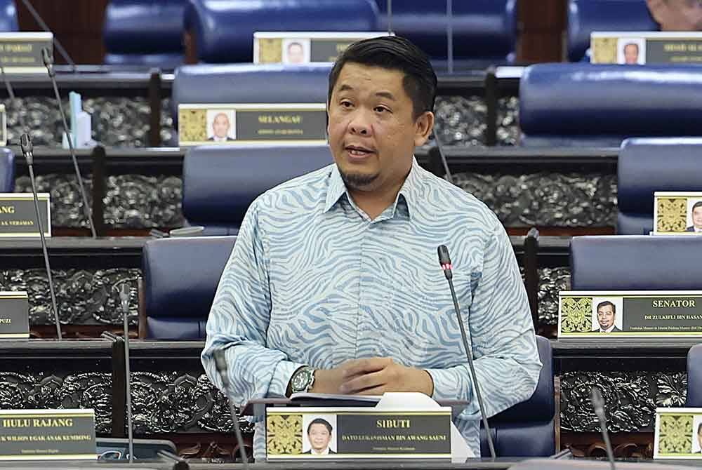 Lukanisman pada sesi soal jawab di Dewan Rakyat pada Khamis. Foto Bernama