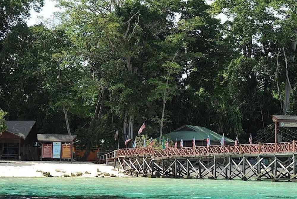 Keadaan cuaca panas dan kemarau di Sabah pada masa ini memberikan situasi berbeza bagi sektor pelancongan di pantai timur negeri ini dengan pemain pelancongan di Semporna tidak begitu terjejas. Gambar hiasan Bernama