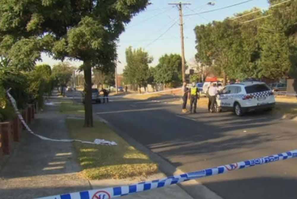 Polis mengepung lokasi lelaki maut selepas terjatuh dari belon panas di Melbourne, Australia. Foto Agensi