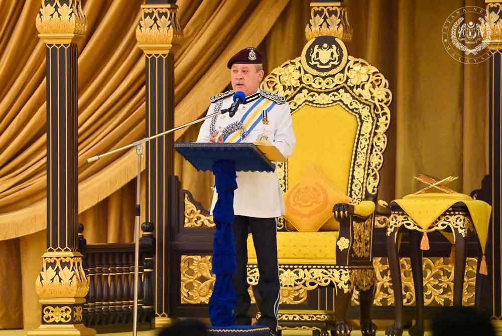 Sultan Ibrahim pada Istiadat Pengurniaan Darjah Kebesaran, Bintang dan Pingat Wilayah Persekutuan Bagi Tahun 2024 di Istana Negara pada Selasa. Foto Facebook Sultan Ibrahim