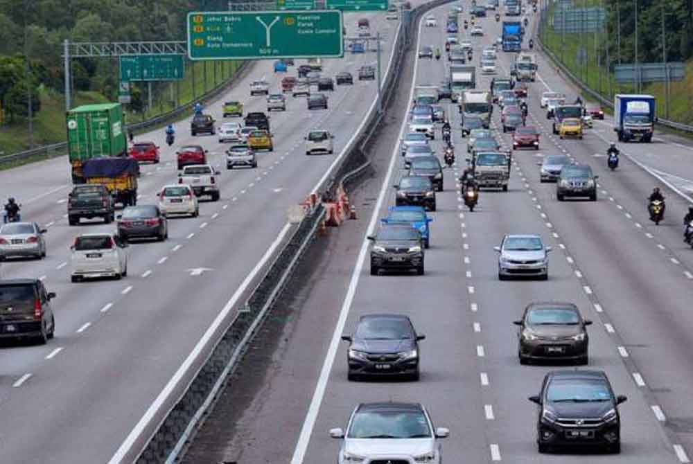 Syarikat konsesi lebuh raya, jalan persekutuan diminta selesaikan kerja dua minggu sebelum raya. Foto hiasan