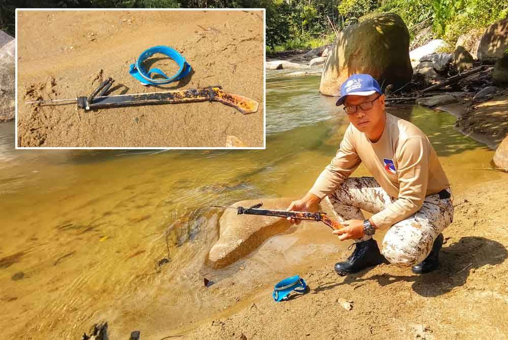 Jabatan Perikanan Negeri Sembilan menyita seunit panah ikan tradisional iaitu alat yang dilarang digunakan untuk menangkap ikan selepas ditinggalkan di tepi Sungai Limau, Kenaboi di sini.