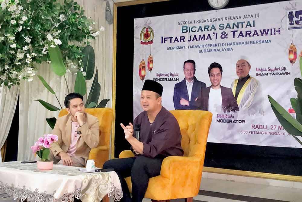 Sesi bicara santai bersama penceramah terkenal, Syamsul Debat.