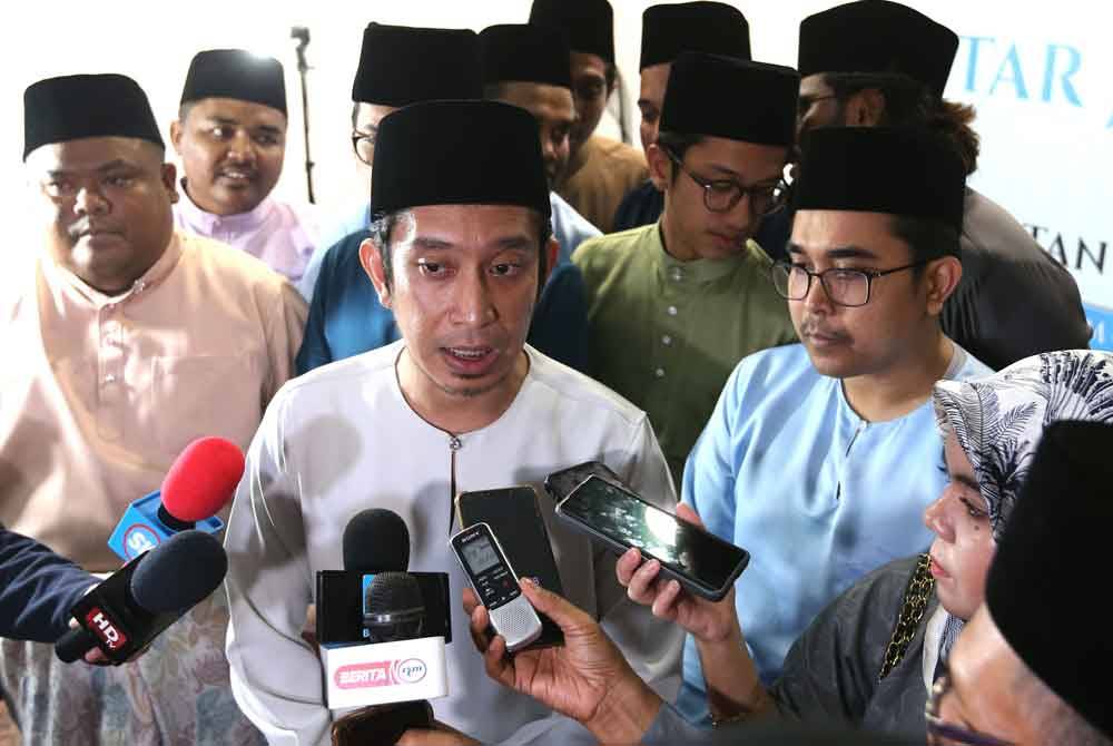 Adam Adli ketika ditemui pemberita semasa hadir pada Majlis Iftar Jamaie Perdana AMK di Dewan Majlis Bandaraya Seremban pada Jumaat.