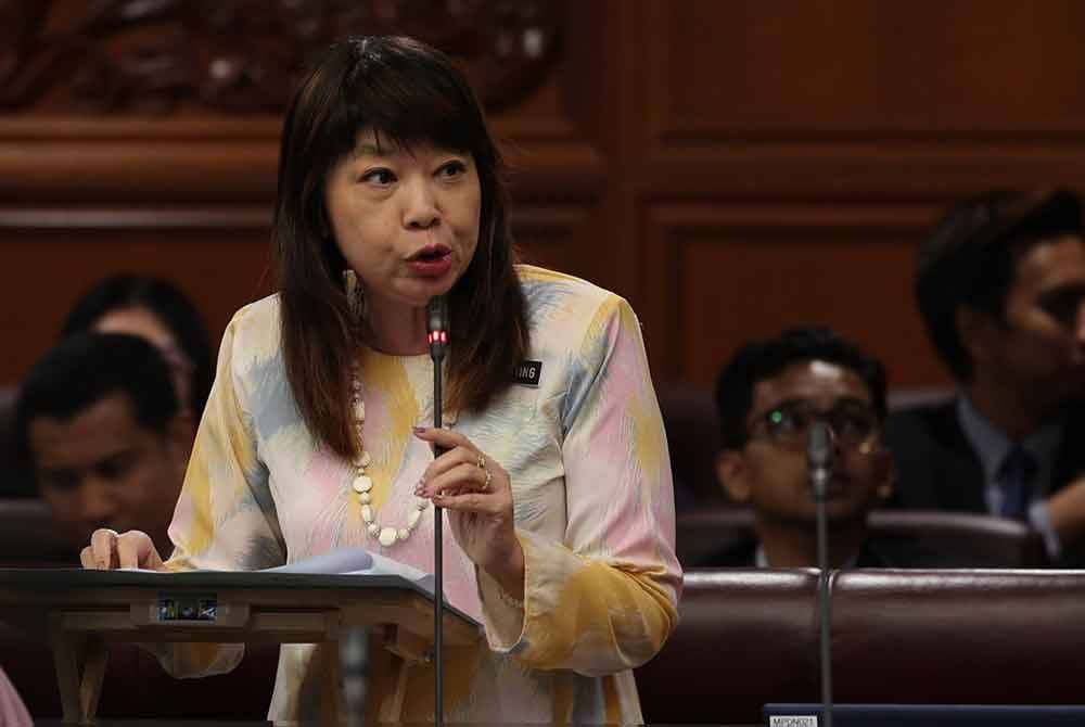 Hui Ying ketika Sidang Dewan Negara di Bangunan Parlimen pada Isnin. Foto Bernama