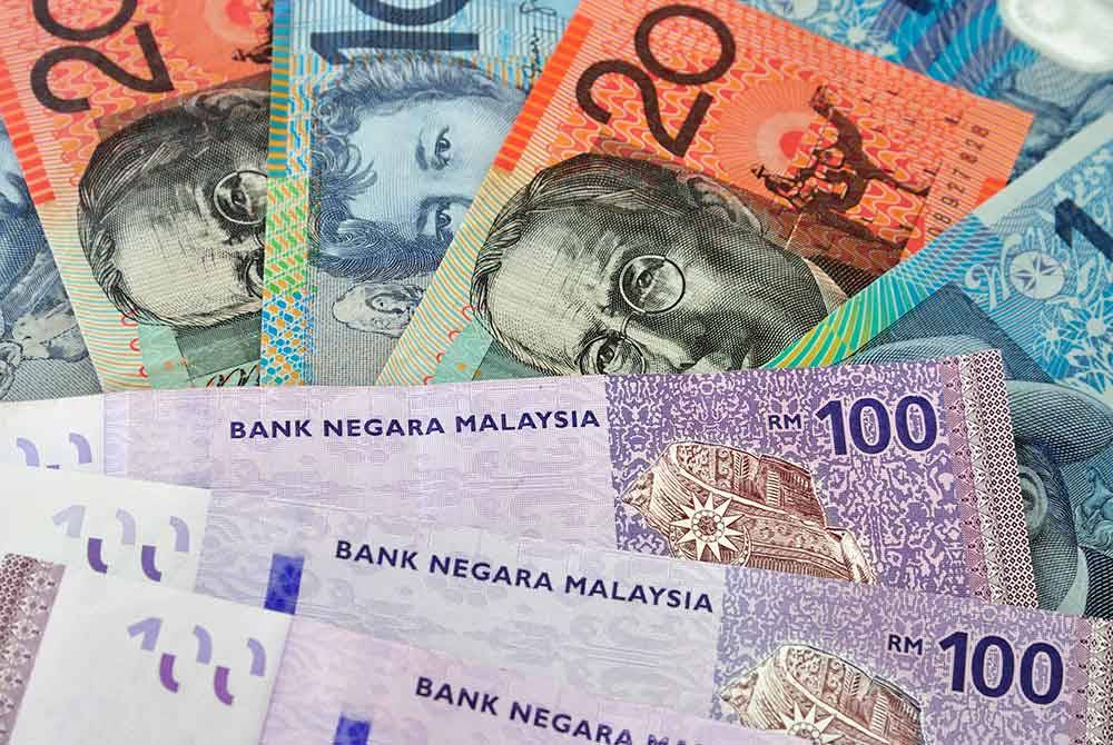 Pada jam 9 pagi, mata wang tempatan kekal tidak berubah pada 4.7380/7420 berbanding dolar AS daripada 4.7380/7425 semalam. Foto hiasan