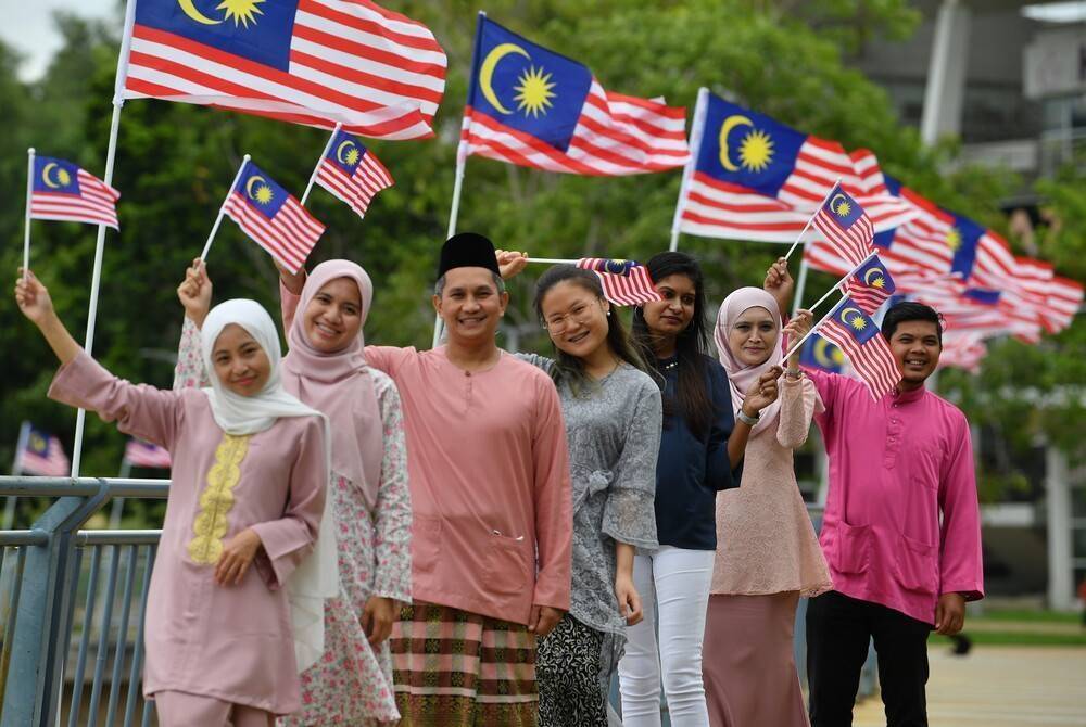 Program bersama belia mampu memupuk semangat perpaduan kaum dan meraikan perbezaan tanpa sebarang jurang antara etnik. Gambar hiasan. 