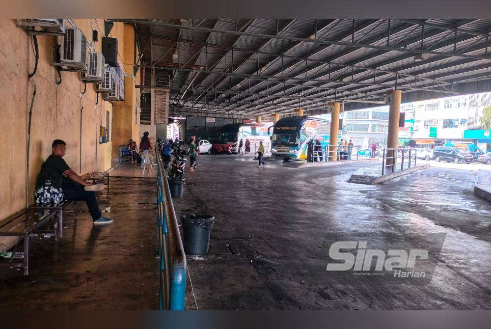 Keadaan di Terminal Bas Temerloh lengang walaupun tinggal berbaki beberapa hari menjelang Aidilfitri