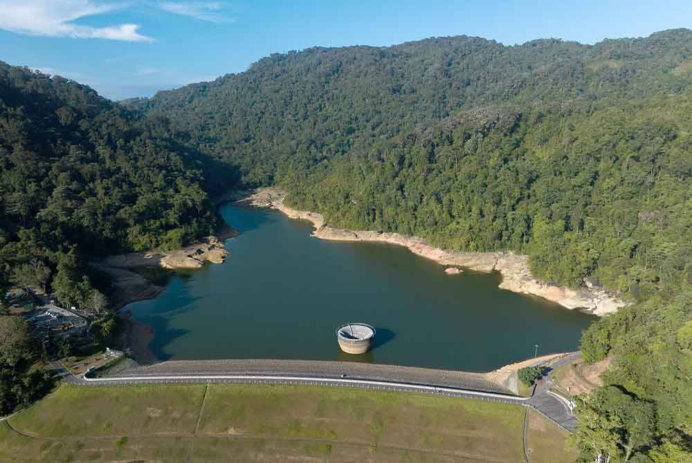 Kapasiti air di Empangan Air Itam yang direkodkan pada Ahad telah mencapai tahap ketiga kritikal dengan bacaan 30.8 peratus. Foto hiasan