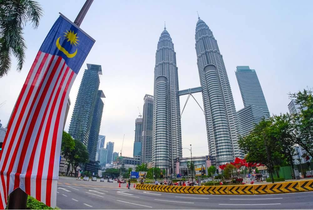 Sapien Labs yang telah menyelidik 400,000 manusia daripada 71 negara, mendapati Malaysia di tangga kelima antara negara paling bahagia. Gambar hiasan Foto 123RF