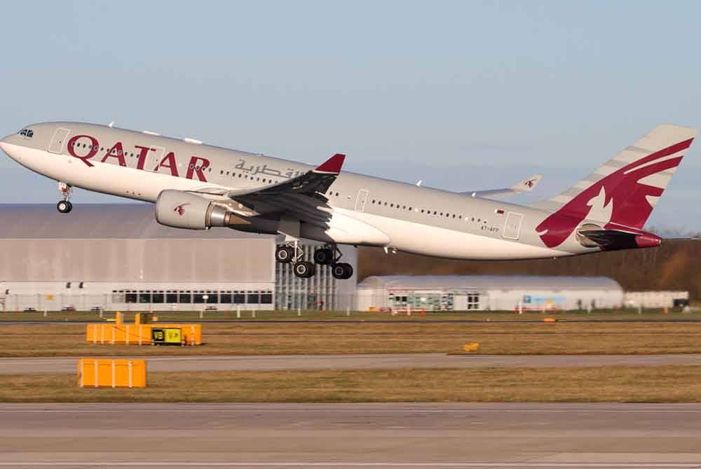 Qatar Airways menyambung semula jadual penerbangannya ke Iran berikutan pembukaan semula lapangan terbang dan ruang udara negara itu. - Foto: AFP