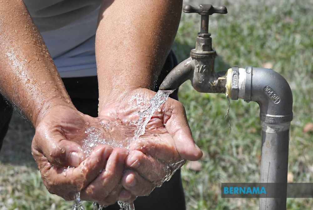 Kerajaan negeri Perak mengumumkan tarif baharu dengan peningkatan 5 sen iaitu 75 sen setiap meter padu berbanding hanya 70 sen ketika ini. Gambar hiasan Bernama