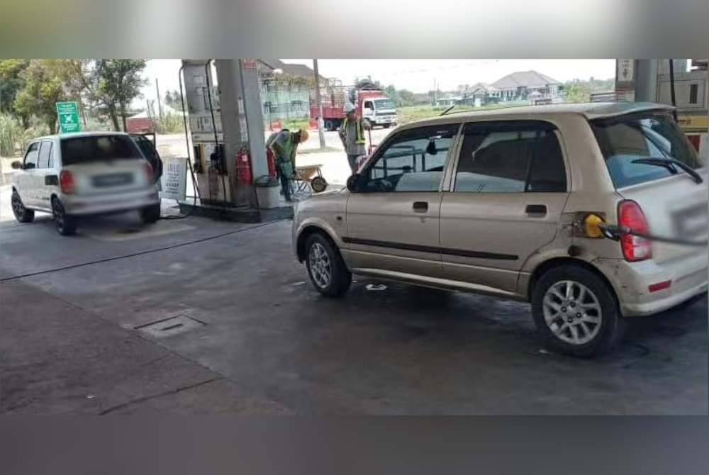 KPDN Kelantan menyita 150 liter minyak petrol bersama dua Perodua Kelisa yang telah diubah suai untuk tujuan penyeludupan di sebuah stesen minyak di Palekbang di Tumpat pada Sabtu.