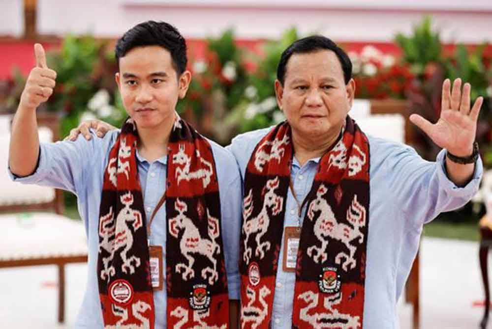 Gibran (kiri) dan Prabowo. Foto Agensi