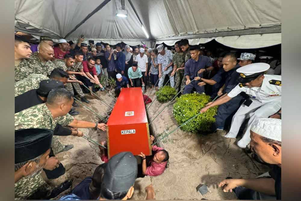 Jenazah Muhammad Firdaus selamat dikebumikan di Tanah Perkuburan Islam Masjid Jamek Sungai Nibong Besar selepas solat Maghrib pada Rabu.