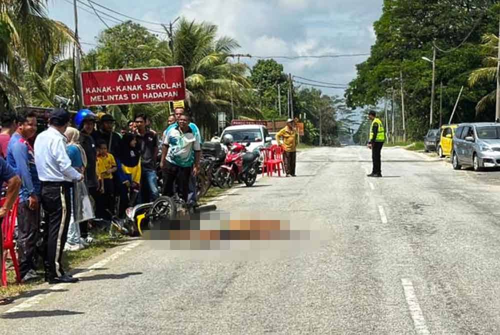 Penunggang motosikal warga emas maut dan kucing turut mati dalam kemalangan tersebut.
Pix Ihsan PDRM