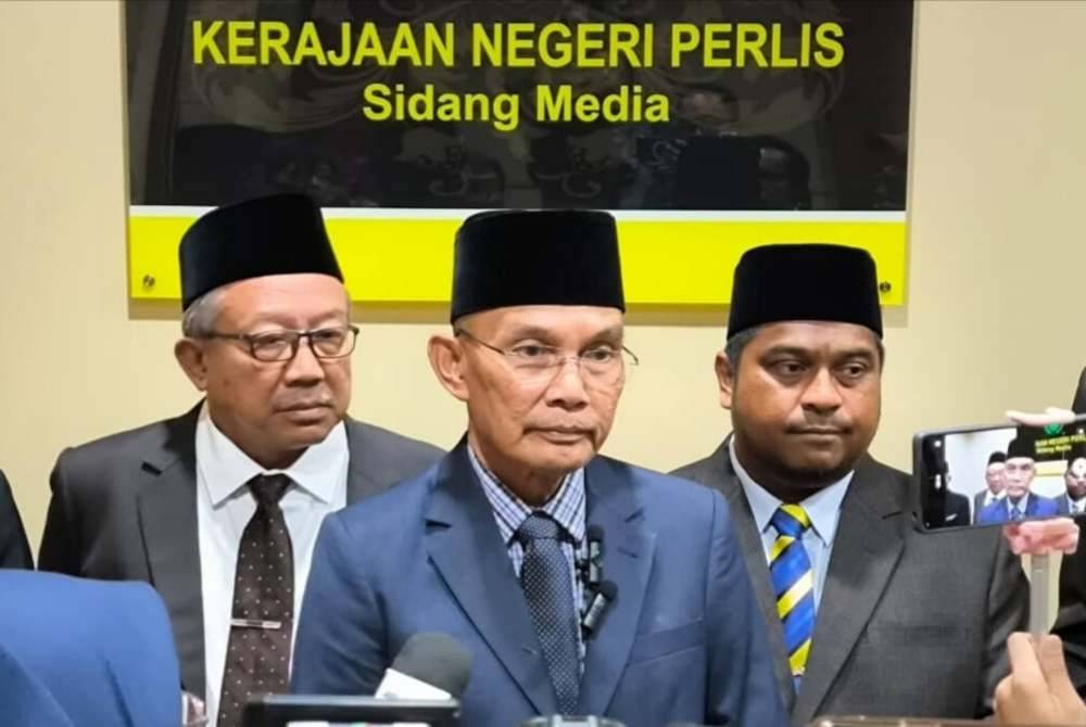 Mohd Shukri pada sidang akhbar pada Khamis.