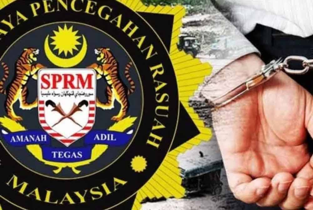 SPRM menahan tiga pegawai kanan termasuk seorang pengurus besar sebuah agensi kerajaan bagi membantu siasatan berkait kes rasuah.