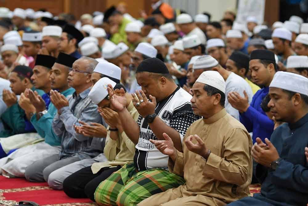 JHEAT meminta setiap masjid di negeri itu mengadakan solat sunat Istisqa selepas solat Jumaat minggu ini. Foto hiasan/Bernama