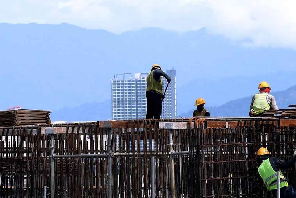 Bilangan tenaga buruh bagi suku tahun pertama 2024 berada dalam trend menaik. Foto Bernama